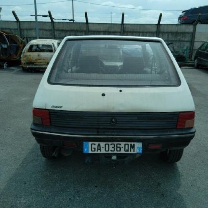 Boite de vitesses PEUGEOT 205 Photo n°8