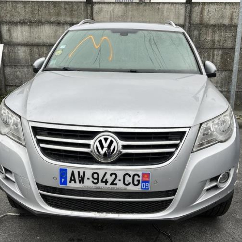 Pretensionneur de ceinture avant droit VOLKSWAGEN TIGUAN 1 Photo n°4