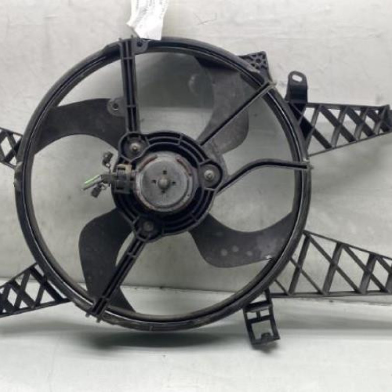 Moto ventilateur radiateur RENAULT CLIO 3 Photo n°2