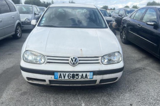 Pare choc arriere VOLKSWAGEN GOLF 4