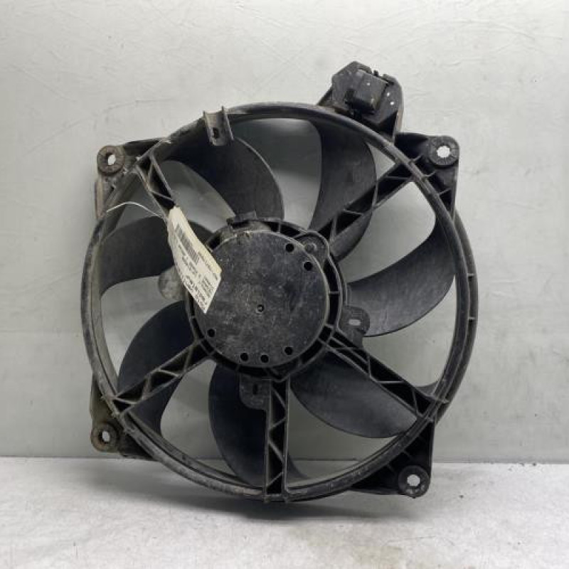 Moto ventilateur radiateur RENAULT MEGANE 3 Photo n°4