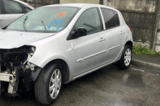 Boitier UCH RENAULT CLIO 3