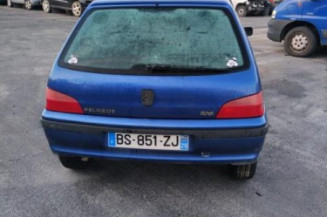 Serrure avant droit PEUGEOT 106