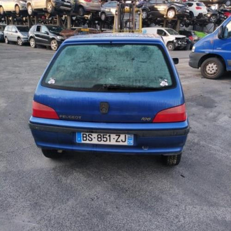 Serrure avant droit PEUGEOT 106 Photo n°6