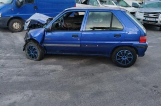 Serrure avant droit PEUGEOT 106