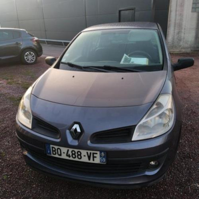 Pretensionneur de ceinture arriere droit RENAULT CLIO 3 Photo n°7