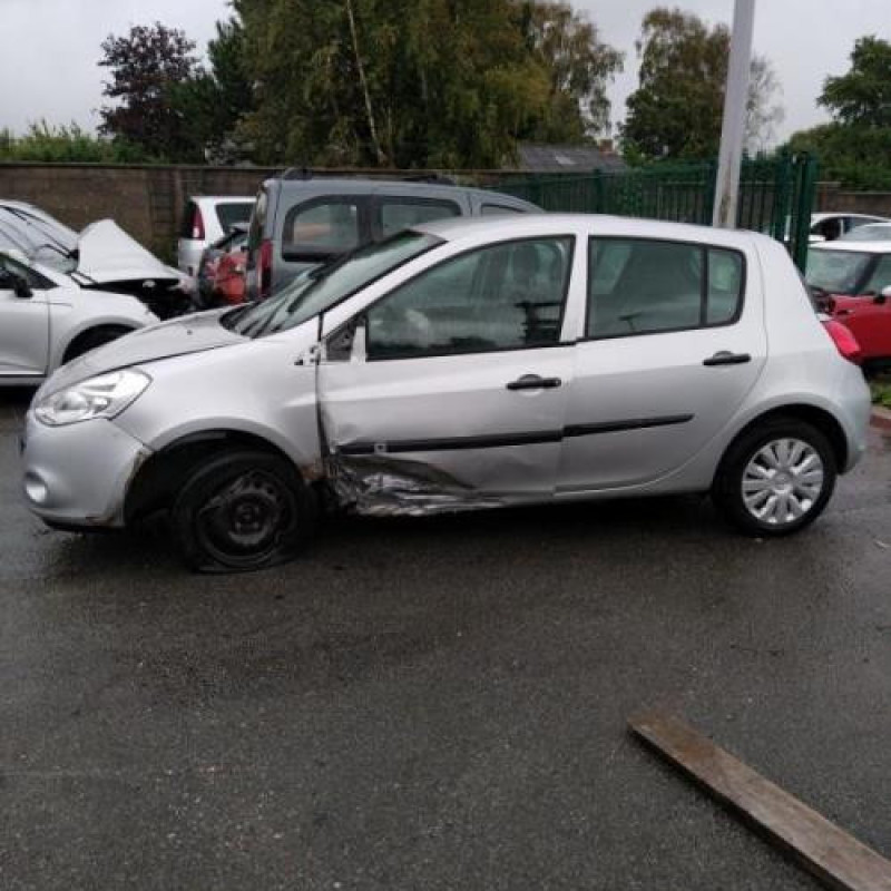 Boite de vitesses RENAULT CLIO 3 Photo n°6