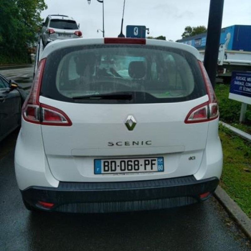 Feu arriere principal gauche (feux) RENAULT SCENIC 3 Photo n°7