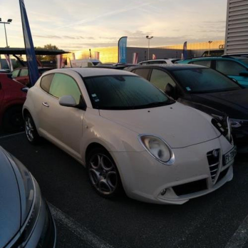 Attache ceinture arriere gauche ALFA ROMEO MITO Photo n°5