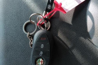 Attache ceinture arriere gauche ALFA ROMEO MITO