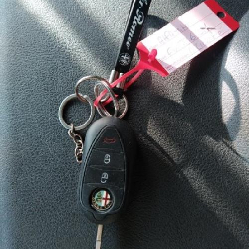 Attache ceinture arriere gauche ALFA ROMEO MITO Photo n°15