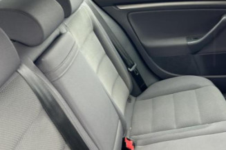 Poignee interieur arriere gauche VOLKSWAGEN GOLF 5