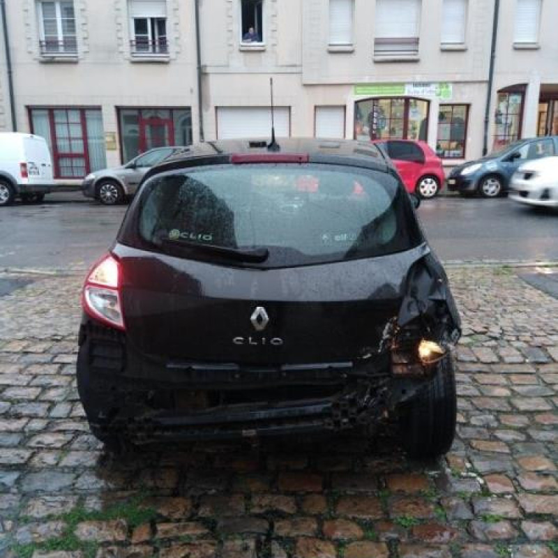 Moteur RENAULT CLIO 3 Photo n°4