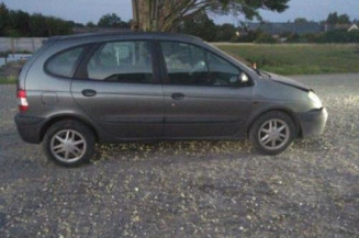 Serrure arriere gauche RENAULT SCENIC 1