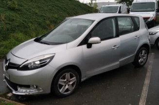 Boitier UCH RENAULT SCENIC 3