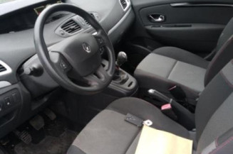 Boitier UCH RENAULT SCENIC 3