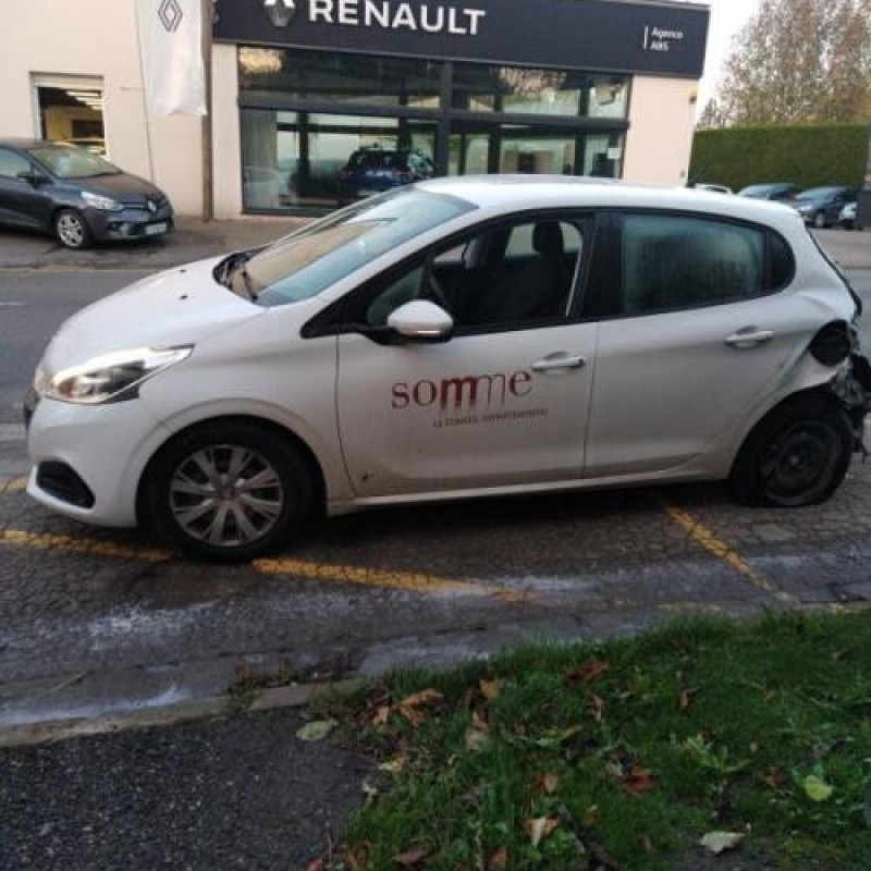 Cremaillere assistee PEUGEOT 208 1 Photo n°7