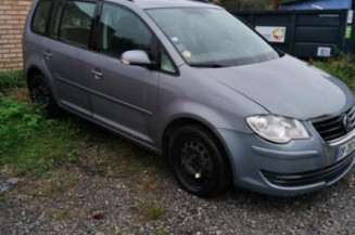 Vitre arriere droit VOLKSWAGEN TOURAN 1