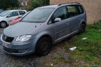 Vitre arriere droit VOLKSWAGEN TOURAN 1