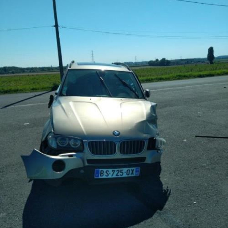 Calandre BMW X3 E83 Photo n°5