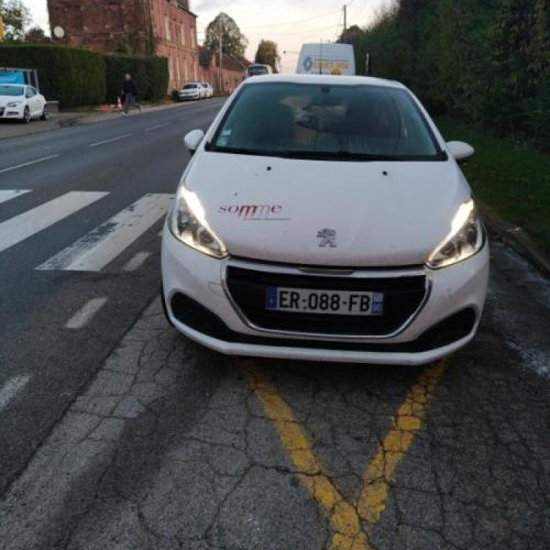 Autoradio d'origine PEUGEOT 208 1 Photo n°4