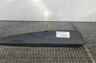 Baguette de porte arriere droite RENAULT CLIO 4