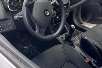 Poignee interieur arriere gauche RENAULT CLIO 4