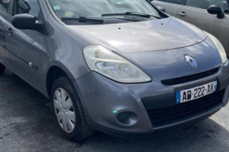 Fermeture de capot RENAULT CLIO 3