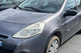 Fermeture de capot RENAULT CLIO 3