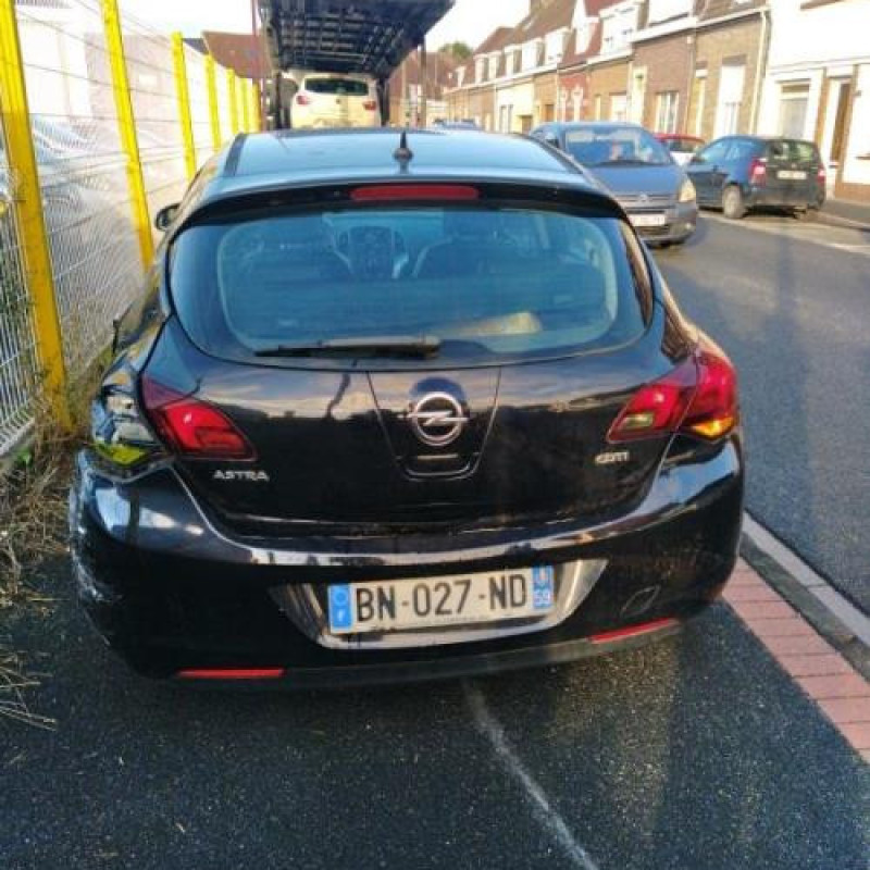 Capot OPEL ASTRA J Photo n°13