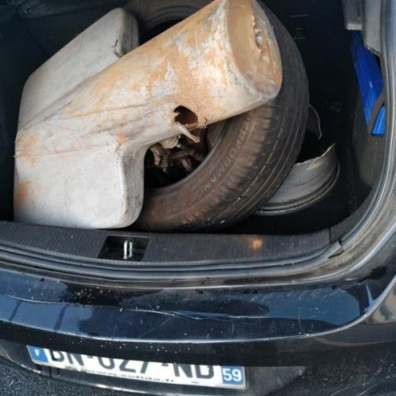 Capot OPEL ASTRA J Photo n°15