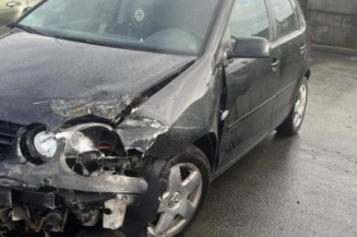 Poignee porte avant droit VOLKSWAGEN POLO 4