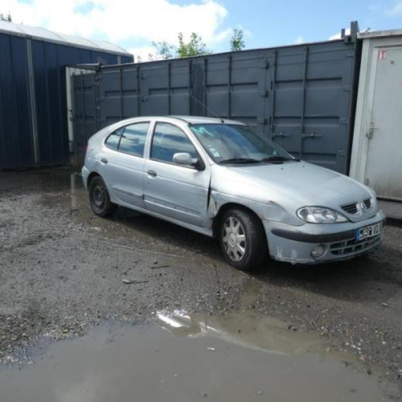 Moteur essuie glace avant RENAULT MEGANE 1 Photo n°10