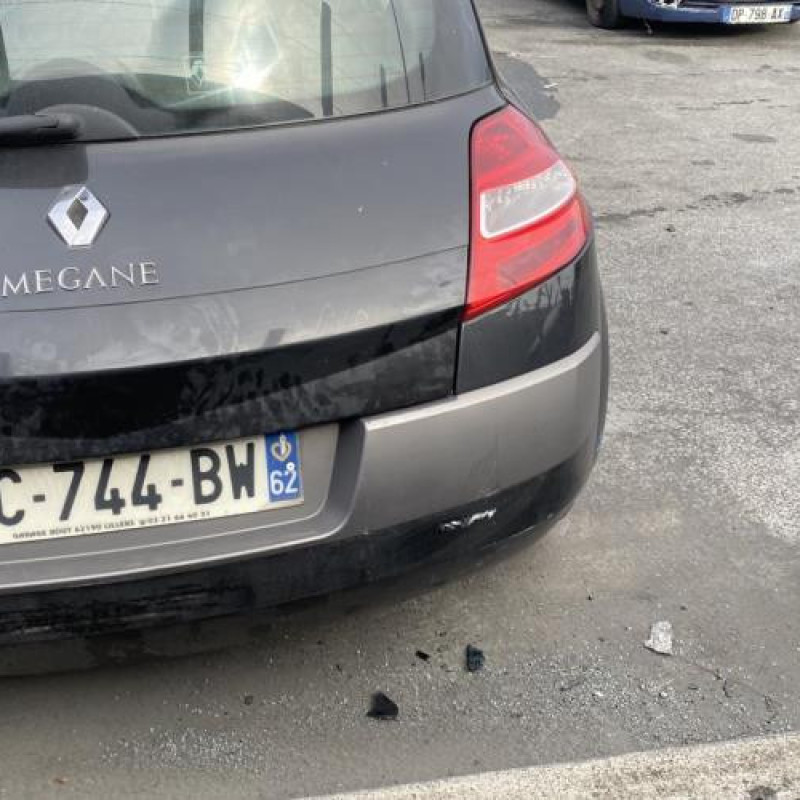 Pare boue arriere droit RENAULT MEGANE 2 Photo n°11