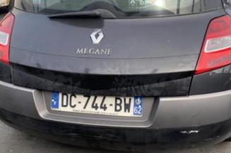 Pare boue arriere gauche RENAULT MEGANE 2