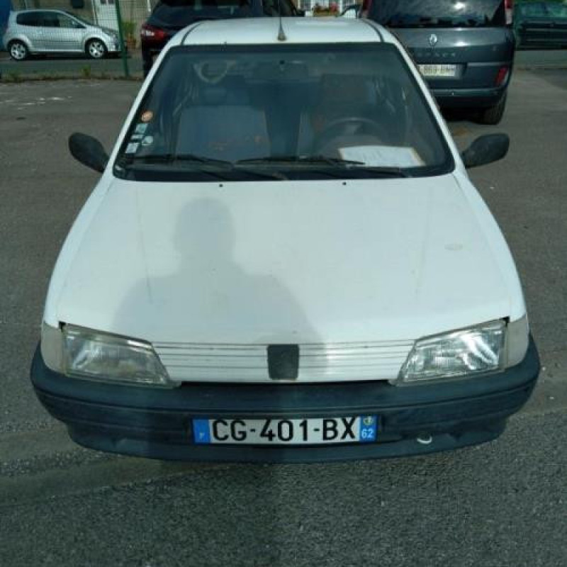 Poignee porte avant droit PEUGEOT 106 Photo n°5