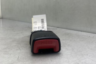 Attache ceinture arriere centrale SUZUKI SWIFT 4 Photo n°1