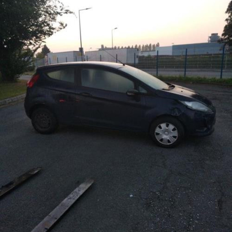 Porte avant droit FORD FIESTA 6 Photo n°9