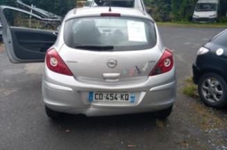 Feu arriere principal gauche (feux) OPEL CORSA D