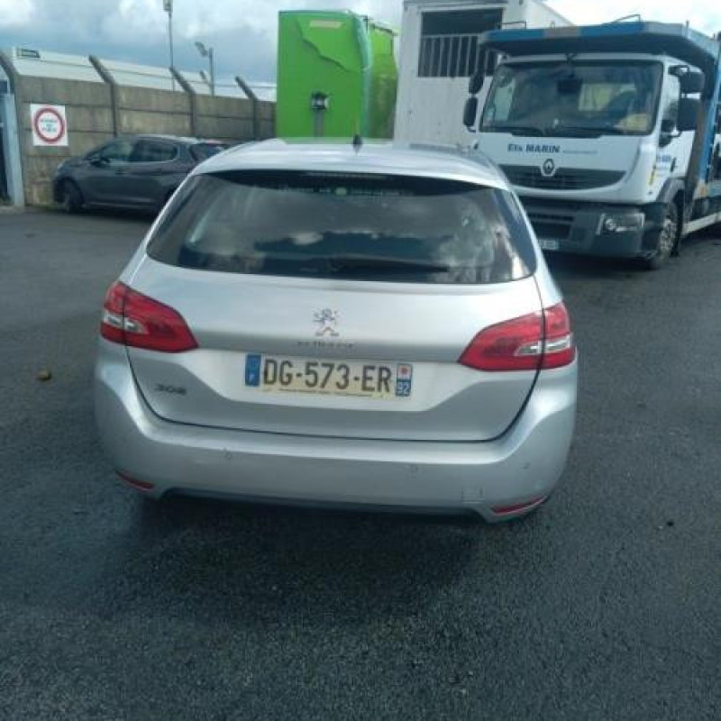 Poignee porte arriere gauche PEUGEOT 308 2 SW Photo n°6