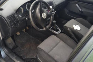 Serrure avant droit VOLKSWAGEN GOLF 4