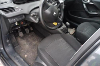 Cardan gauche (transmission) PEUGEOT 208 1