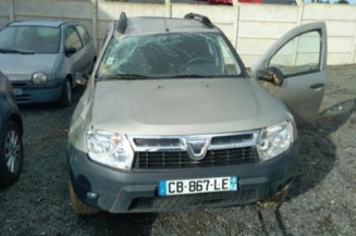 Fermeture de capot DACIA DUSTER 1