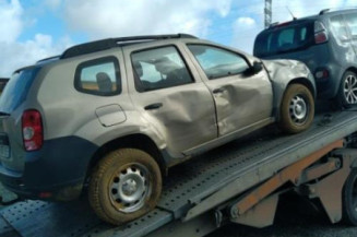 Fermeture de capot DACIA DUSTER 1