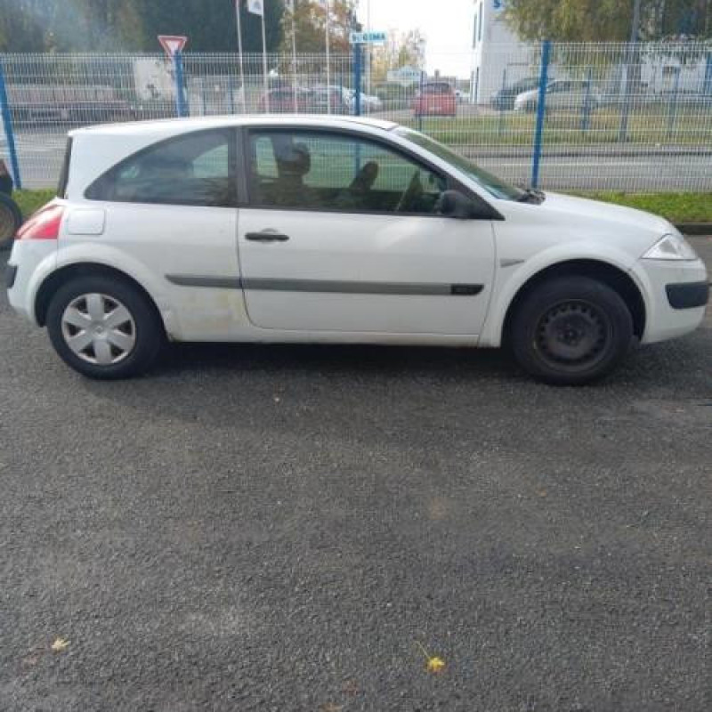 Renfort pare choc arriere (traverse) RENAULT MEGANE 2 Photo n°10