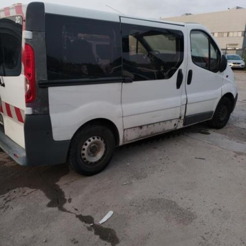 Poignee porte avant droit RENAULT TRAFIC 2 Photo n°7