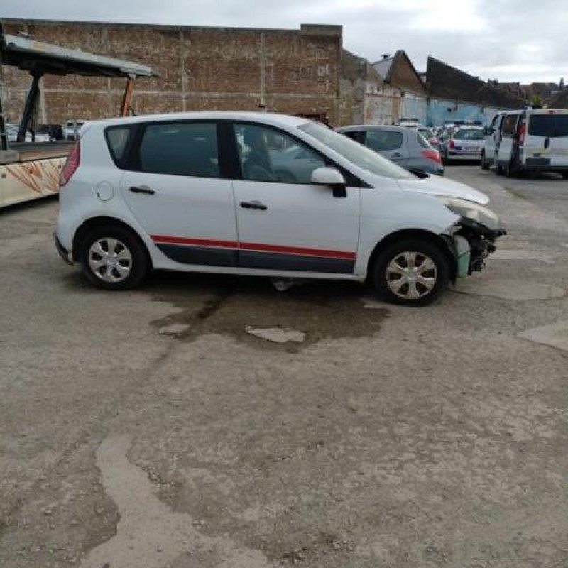 Aile avant droit RENAULT SCENIC 3 Photo n°6