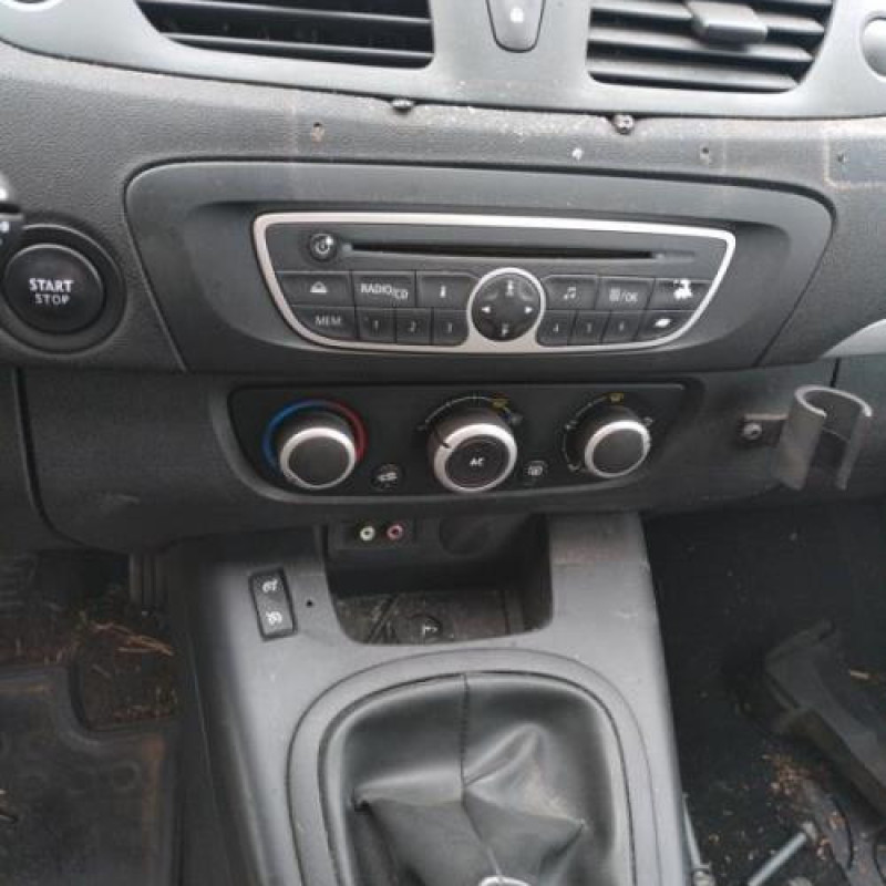 Feu arriere principal gauche (feux) RENAULT SCENIC 3 Photo n°12