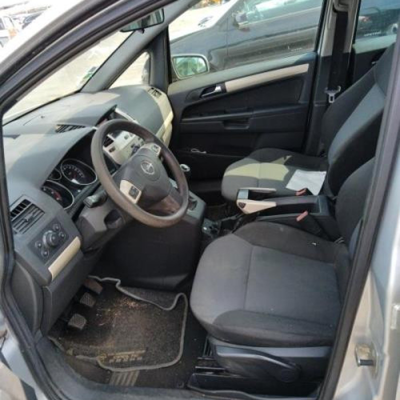 Compresseur clim OPEL ZAFIRA B Photo n°8