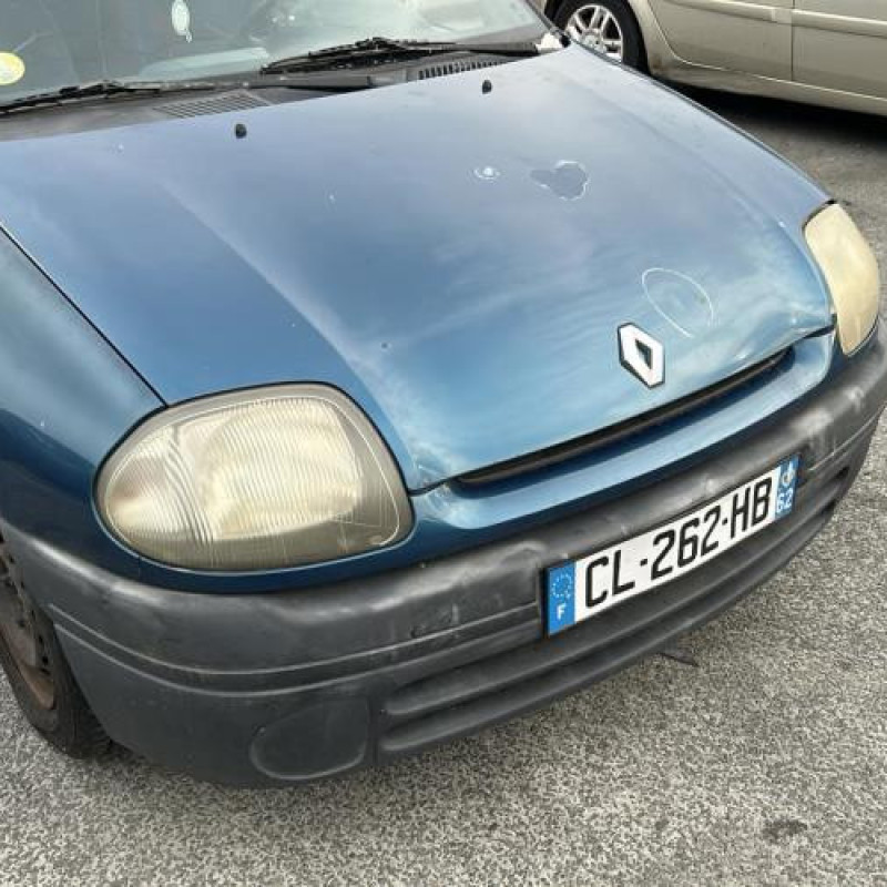 Aile avant gauche RENAULT CLIO 2 Photo n°5